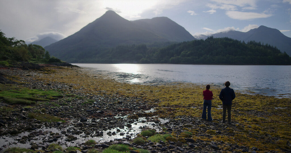 Black Mirror - Loch Henry